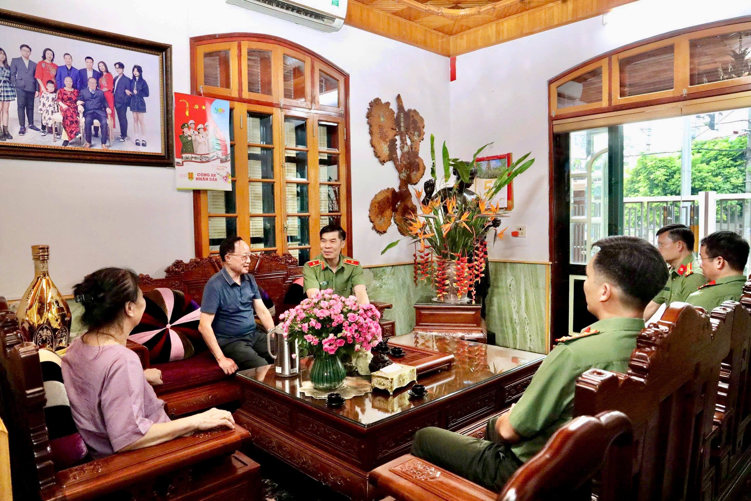 anh tin bai